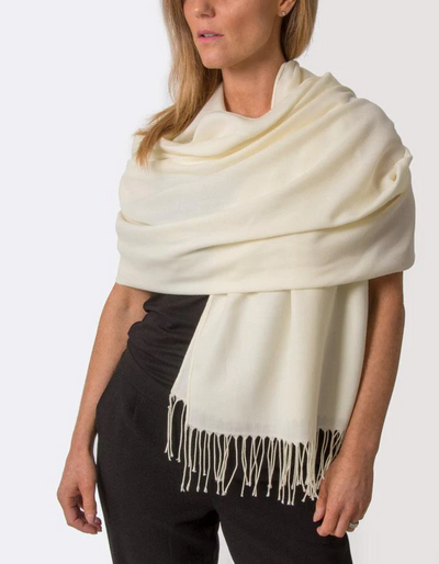 Discover the Elegance of an Ivory Pashmina at Scarfroom.co.uk